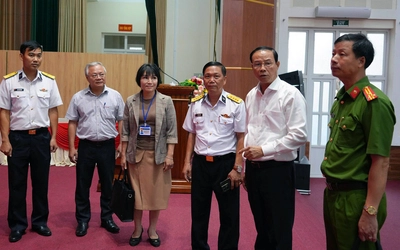 Lãnh đạo TP.HCM kiểm tra công tác bầu cử tại 4 khu vực bỏ phiếu sớm