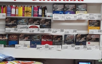 Đề xuất cấm trưng bày thuốc lá, muốn bán phải có tủ, rèm che kín