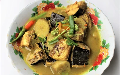 Cá đuối biển Nam Ô om chuối xanh