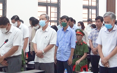 Phạt 3 cựu phó chủ tịch TP Long Xuyên 2- 3 năm tù treo vì thiếu trách nhiệm nhưng không vụ lợi