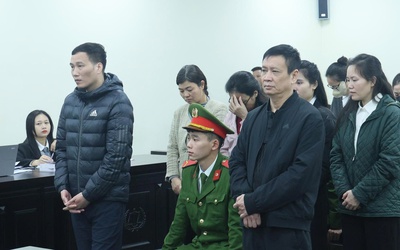 'Bà trùm' buôn lậu 546kg vàng từ Trung Quốc vào Việt Nam bị đề nghị mức án 12-13 năm tù