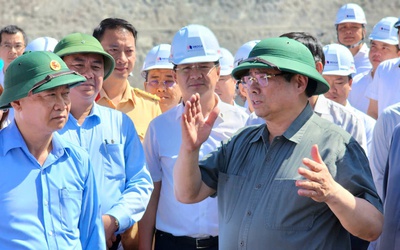 Thủ tướng yêu cầu sớm đưa vào khai thác các cao tốc qua Nam Trung Bộ