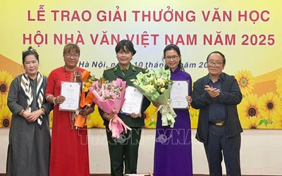 Giải thưởng văn học hằng năm còn để nhìn lại những vấn đề của đời sống văn học