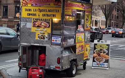 Hàng rong giữa New York giá lạnh và ký ức tiếng rao