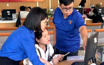 Sức trẻ tháng 3 rồi còn gì nữa?