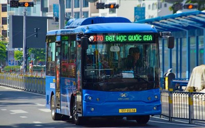 Tuyến buýt nội khu Đại học Quốc gia hoạt động