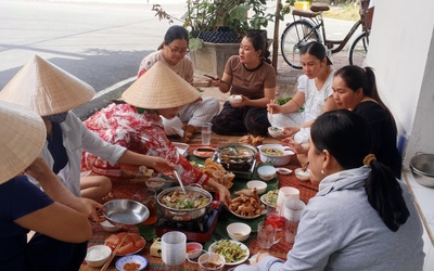 'Bán anh em xa, mua láng giềng gần', ông bà xưa nói chớ có sai