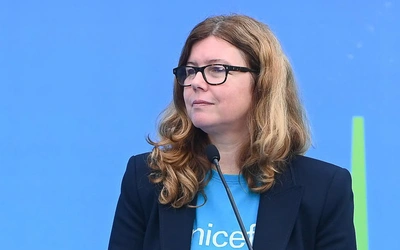 Trẻ em Việt Nam đang ngày càng phải tiếp xúc nhiều hơn với hiểm họa liên quan khí hậu, không khí