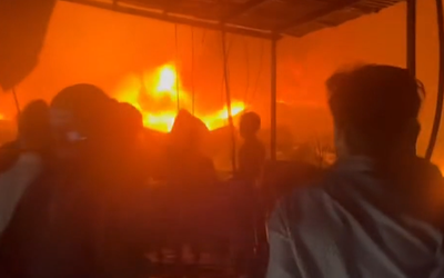 Cháy lớn khu dân cư ven sông ở Cà Mau, hàng chục căn nhà bị thiêu rụi trong đêm