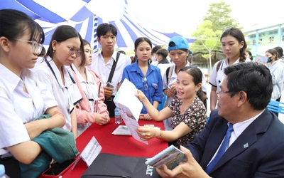 Học ngành gì cũng nên biết AI