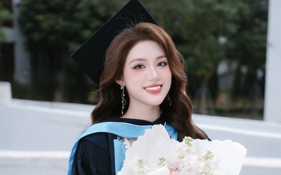 Miss World Vietnam Phan Phương Oanh trong những ảnh đời thường