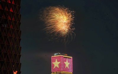 TP.HCM bắn pháo hoa đồng loạt 7 điểm tối 30-4