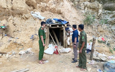 Kiểm tra, truy quét khai thác vàng trái phép ở Hố Nước