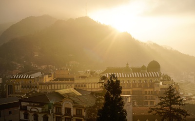 Nghỉ lễ, đến sống chậm ở Sa Pa - 'thị trấn nhỏ đẹp nhất thế giới'