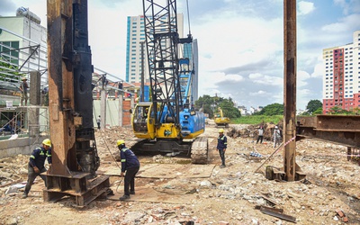 Gói thầu cải tạo rạch Xuyên Tâm 'đứng hình' đã khoan được mũi cọc đầu tiên