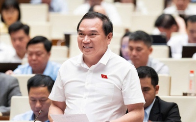 Có thể phát sinh luật sư công là cấp trên hoặc cấp dưới của thẩm phán, kiểm sát viên, điều tra viên?