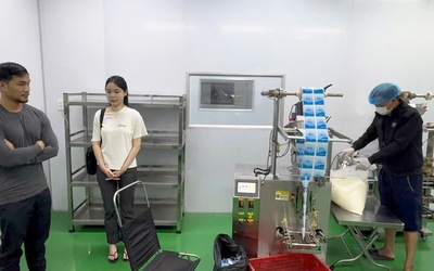 Sản xuất thực phẩm giảm cân Emo’s chứa chất cấm, hai vợ chồng ở TP.HCM bị bắt