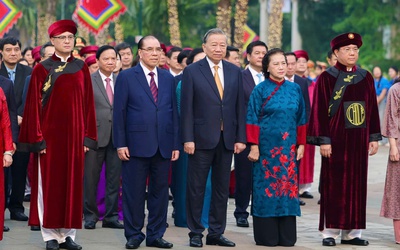 Tổng Bí thư, Chủ tịch nước Tô Lâm dâng hương giỗ Tổ Hùng Vương