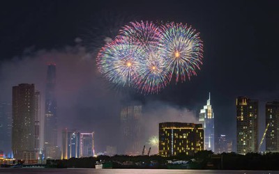 Cấm xe nhiều đường trung tâm TP.HCM tối 30-4