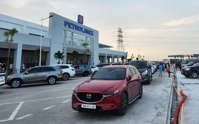 Cao tốc Bắc - Nam có 21 trạm dừng nghỉ hoạt động dịp lễ 30-4, 1-5