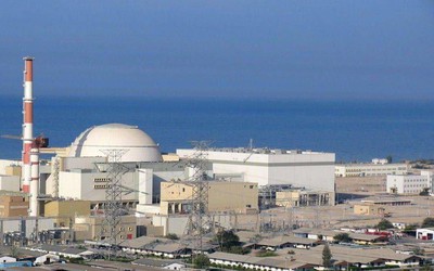 Trung Đông chiều 4-4: Mỹ, Israel không kích gần nhà máy điện hạt nhân, trung tâm hóa dầu Iran