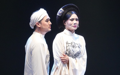 Rộn ràng kịch lịch sử phục vụ học đường