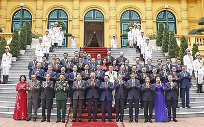 Chính phủ phải có tầm nhìn đi trước một bước, chuẩn bị từ sớm từ xa