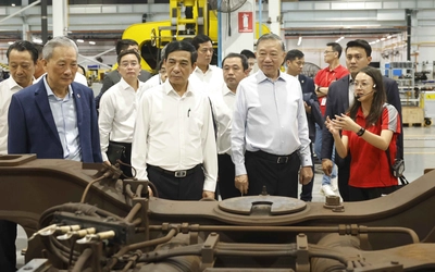 Biến khoa học - công nghệ thành 'trận quyết chiến chiến lược'
