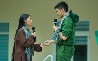 Teen THPT Nguyễn Tất Thành lan tỏa tình yêu quê hương, đất nước qua các tiết mục văn nghệ chào mừng 20-11