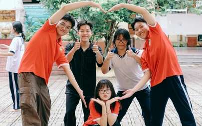 'Tân binh' lớp 10 Trường THPT Nguyễn Chí Thanh ‘truy tìm kẻ đánh cắp dữ liệu’ tại hội trại giao lưu