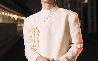 Anh trai Vương Bình chúc Tết độc giả Mực Tím