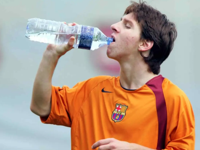Lộ báo cáo viết tay khuyên Barca không ký Messi