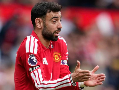 Bruno Fernandes chưa nuốt trôi thất bại đã nhận tin bị trộm