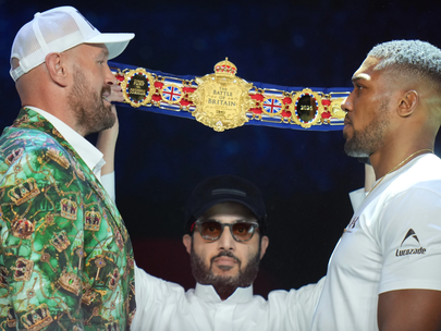 ‘Cuộc chiến gia tộc’ nóng lên trước trận so găng Tyson - Joshua