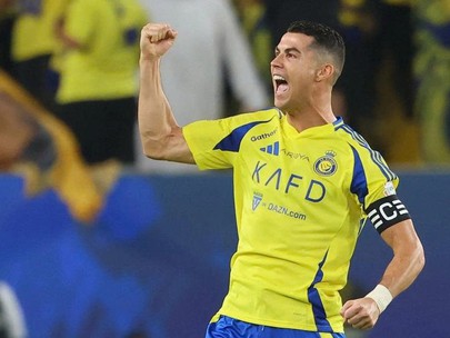 Ronaldo share link kiếm bộn tiền từ mạng xã hội