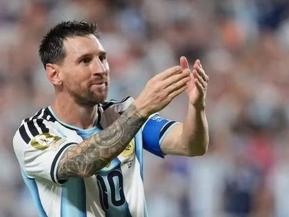 Vé trận cầu chia tay tuyển Argentina của Messi sốt xình xịch