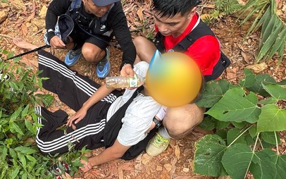 Lưu ý khi trekking một mình: Đừng liều lĩnh chỉ mang theo 1 chai nước