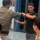Quê một cục vì bị đồng đội vật ngã khi đang hướng dẫn tuyệt kỹ karate