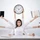 Công ty tung 'bảng vàng tăng ca' đến 23h, dân mạng hỏi: 'Khen hay tố cáo?'