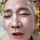 Khi nhà có đứa con gái mới học makeup