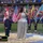 Katy Perry hóa thân thành 'đèn chùm màu bạc' gây bão World Cup 2026