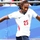 Lý do sao tuyển Anh Djed Spence đeo mặt nạ lạ mắt ở World Cup