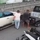 Pha xử lý siêu cồng kềnh của thanh niên đỗ xe ô tô trong đoạn đường hẹp