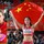 Vừa phá kỷ lục Asiad, nữ VĐV xinh đẹp ngơ ngác vì được tặng... sách luyện thi đại học