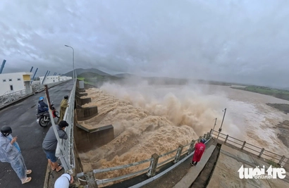 Police probe dam releases in Vietnam’s Dak Lak, where historic floods killed 113