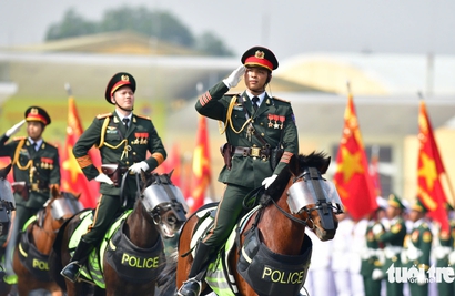 Bien Hoa hosts another full-scale military parade rehearsal ahead of Vietnam’s 50th Reunification Day