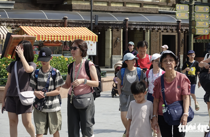 Int’l tourists gravitate to Vietnam’s Phu Quoc for day-to-night activities on New Year’s Day
