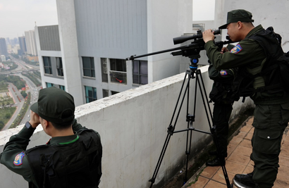 Snipers, police dogs deployed to safeguard Vietnam’s 14th National Party Congress