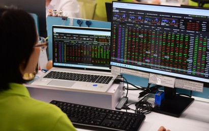 Đọc nhanh 22-10: Nasdaq tăng hơn 1% nhờ SpaceX, BIDV muốn phát hành 8.000 tỉ đồng trái phiếu