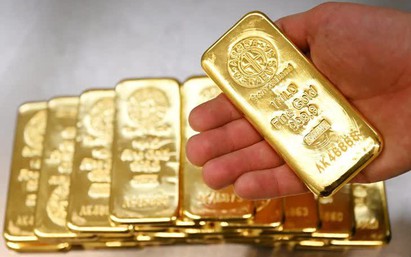 Đọc nhanh 26-6: Giá dầu hạ nhiệt, vàng lấy lại mốc 4.000 USD/ounce